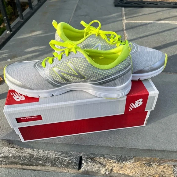 New Balance Cush grey & yellow sneakers - NWT - Picture 2 of 6